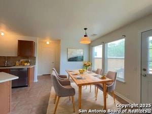 Building Photo - 15742 Cotton Tail Ln