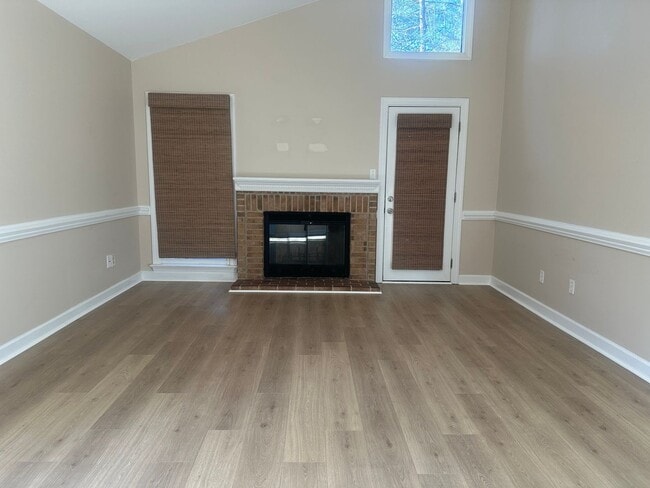 Building Photo - 2BR, 2BA Condo in Durham Woodcroft Community