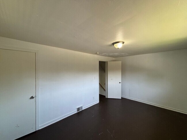 Building Photo - Jump into June and Own Your Own Home with our Summer Savings Spectacular!! - Lease-to-Own Opportu...