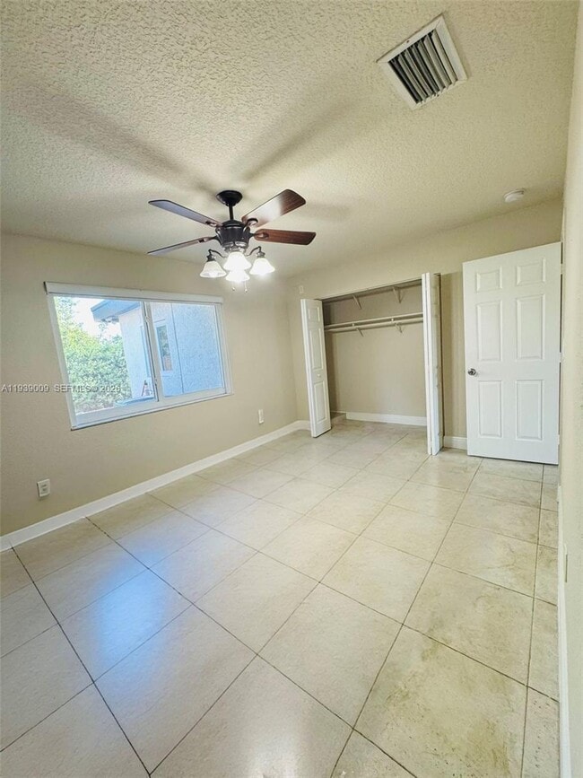 Building Photo - 19721 NW 52nd Ct