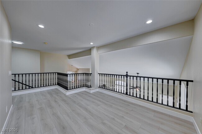 Building Photo - 926 Dancing Vines Ave