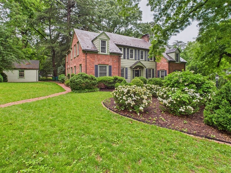 Building Photo - 5120 Evelyn Byrd Rd