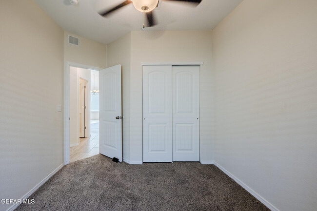 Building Photo - 1040 Indigo Sky St