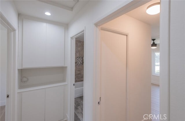 Building Photo - 857 Windwood Dr
