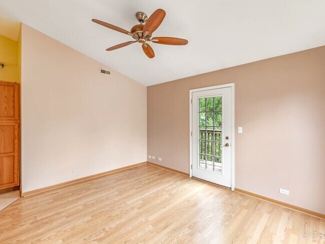 Building Photo - 4909 Spencer Ave