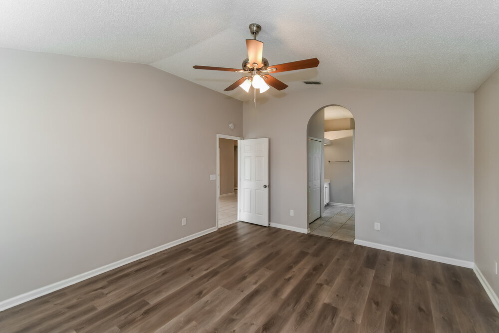 Building Photo - 337 Island View Cir