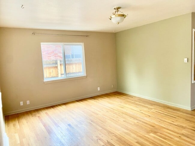 Building Photo - Cute House For Rent near CSU & Old Town!