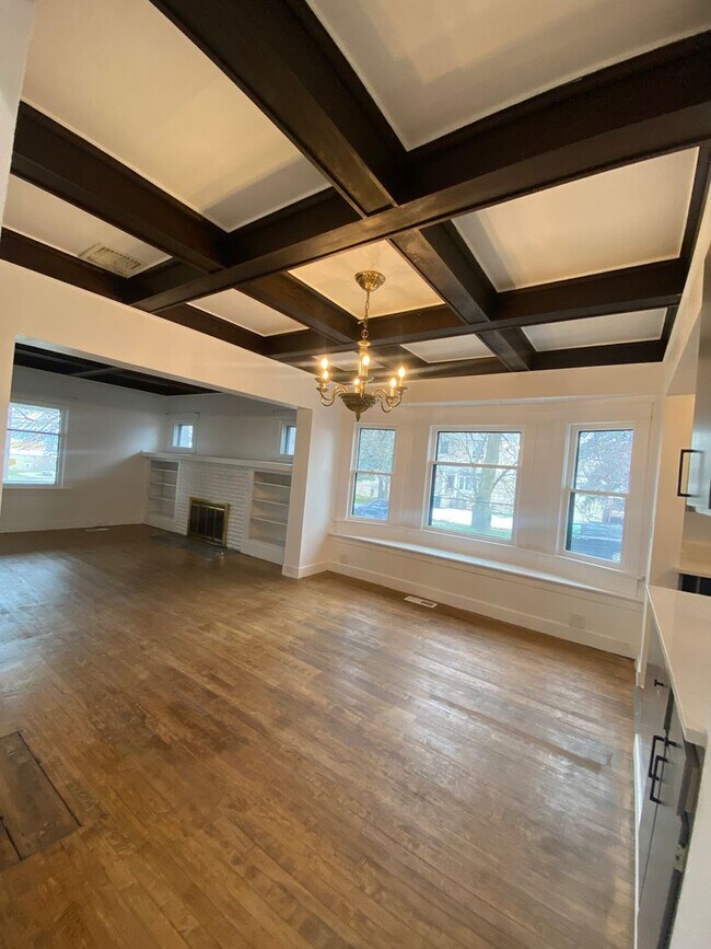 Building Photo - Illinois Duplex