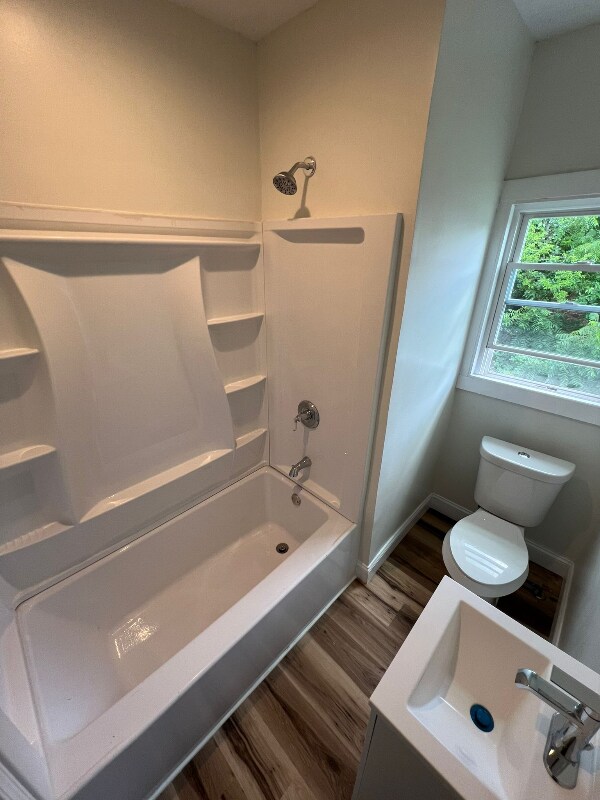 Building Photo - 884 Copley Rd