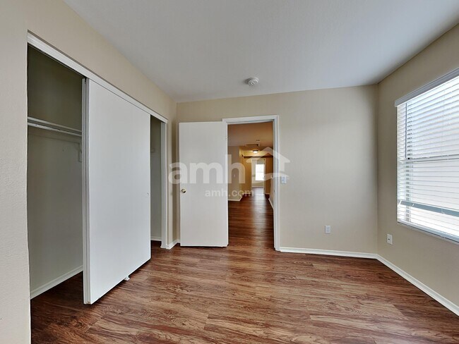 Building Photo - 11167 W Garfield St