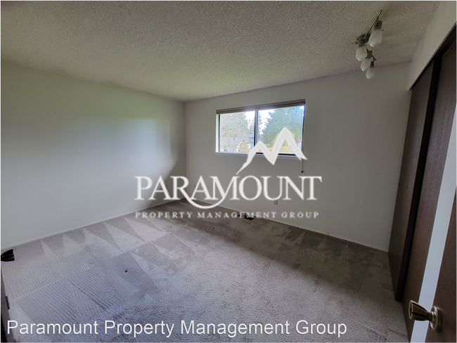 Building Photo - 3 br, 1.5 bath House - 1489 SE Bethel Vall...