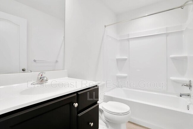 Building Photo - 153 Charterhouse St