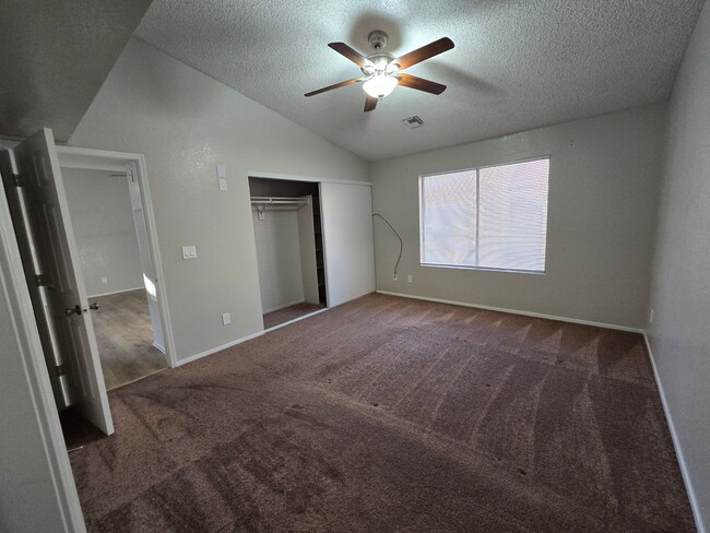 Building Photo - **Spacious 3-Bedroom Condo for Lease – Pri...