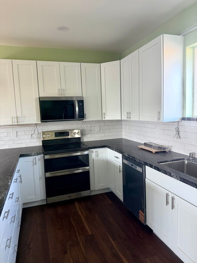 Building Photo - 1276 S Nahale Pl