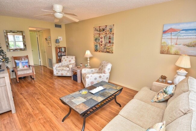 Building Photo - 1225 NW 21st St