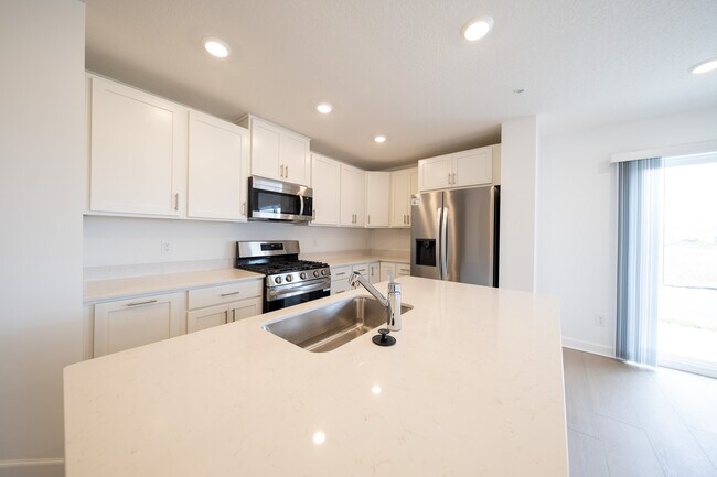 Building Photo - 15142 Archdale Ln