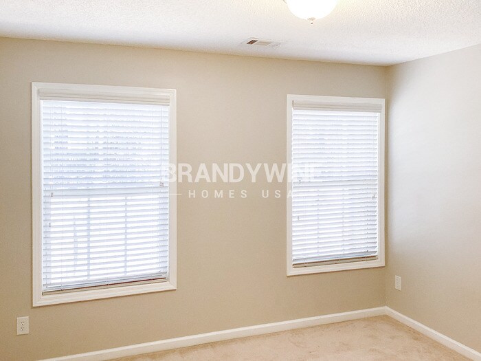 Building Photo - 3208 Glenloch Pl