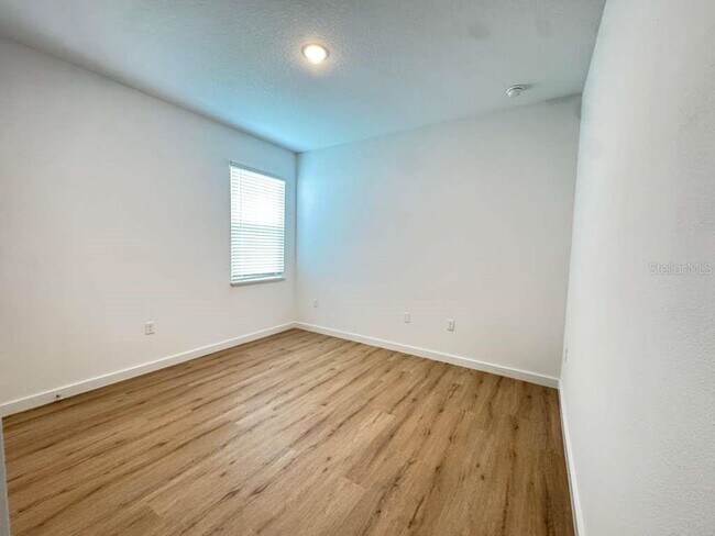 Building Photo - 6807 SW 153rd Pl Rd