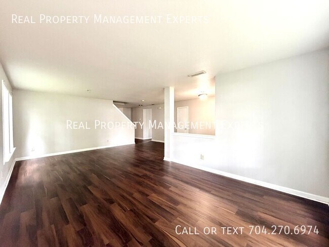 Building Photo - 8609 Old Potters Rd