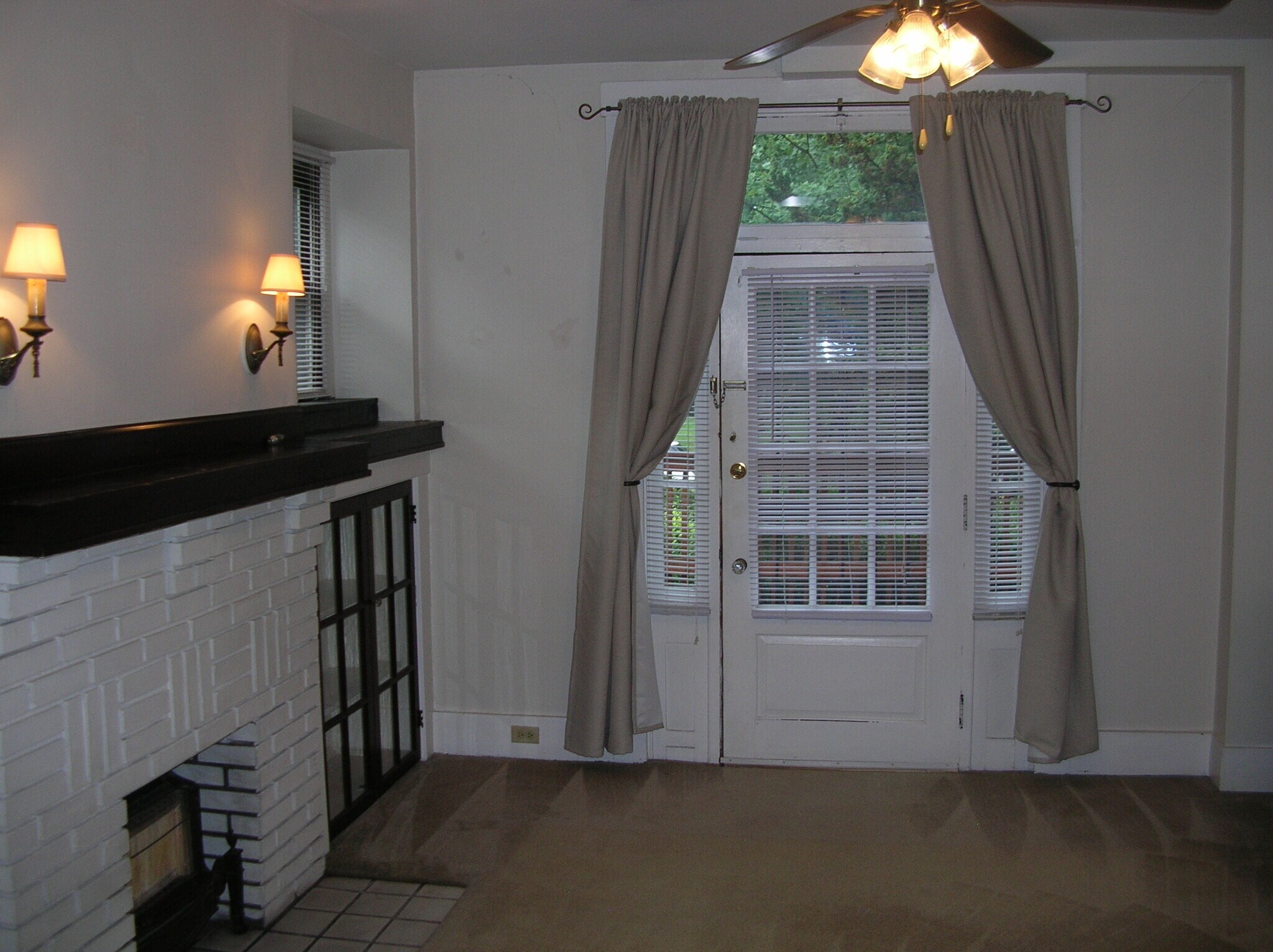 Building Photo - 5409 Coral St