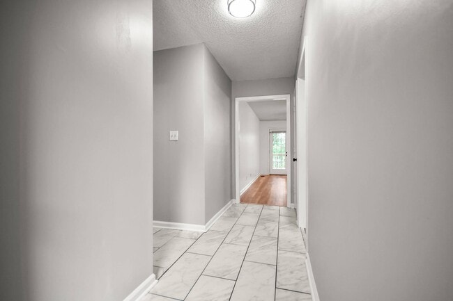 Building Photo - Two Bedroom in Sango!
