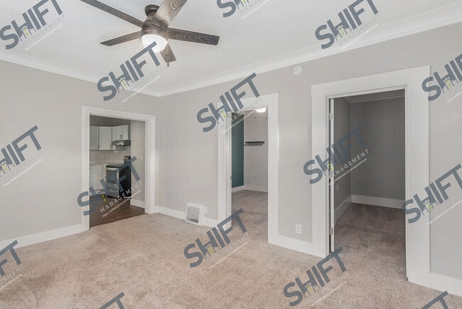 Building Photo - 735 Davis - Gorgeous single family home