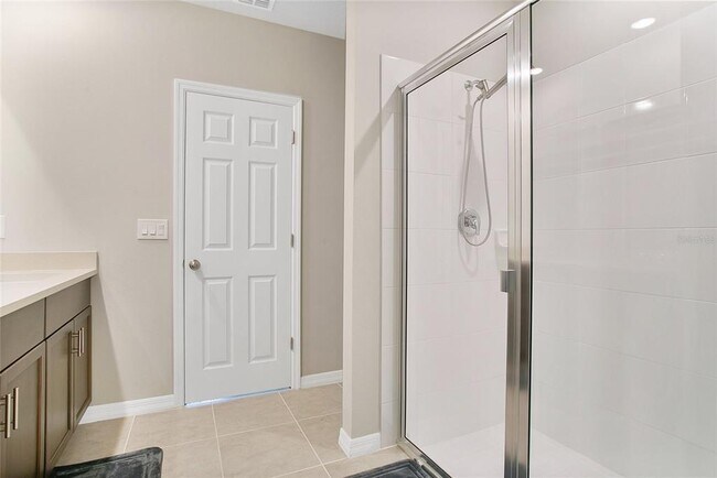 Building Photo - 527 Amadoras Wy