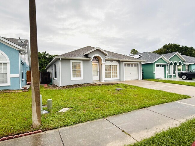 Building Photo - 6921 Long Needle Ct