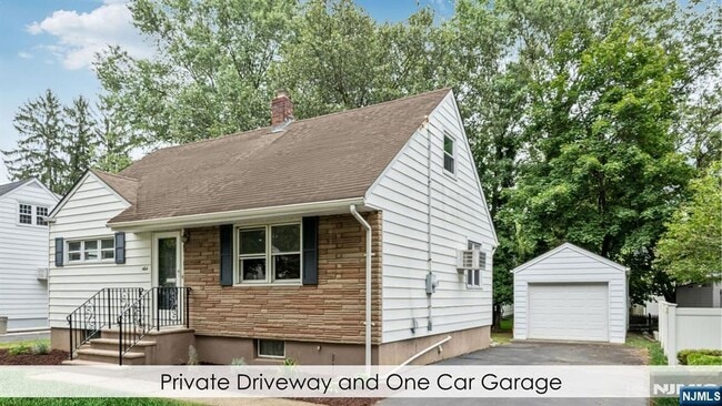 Primary Photo - 464 Dorchester Rd