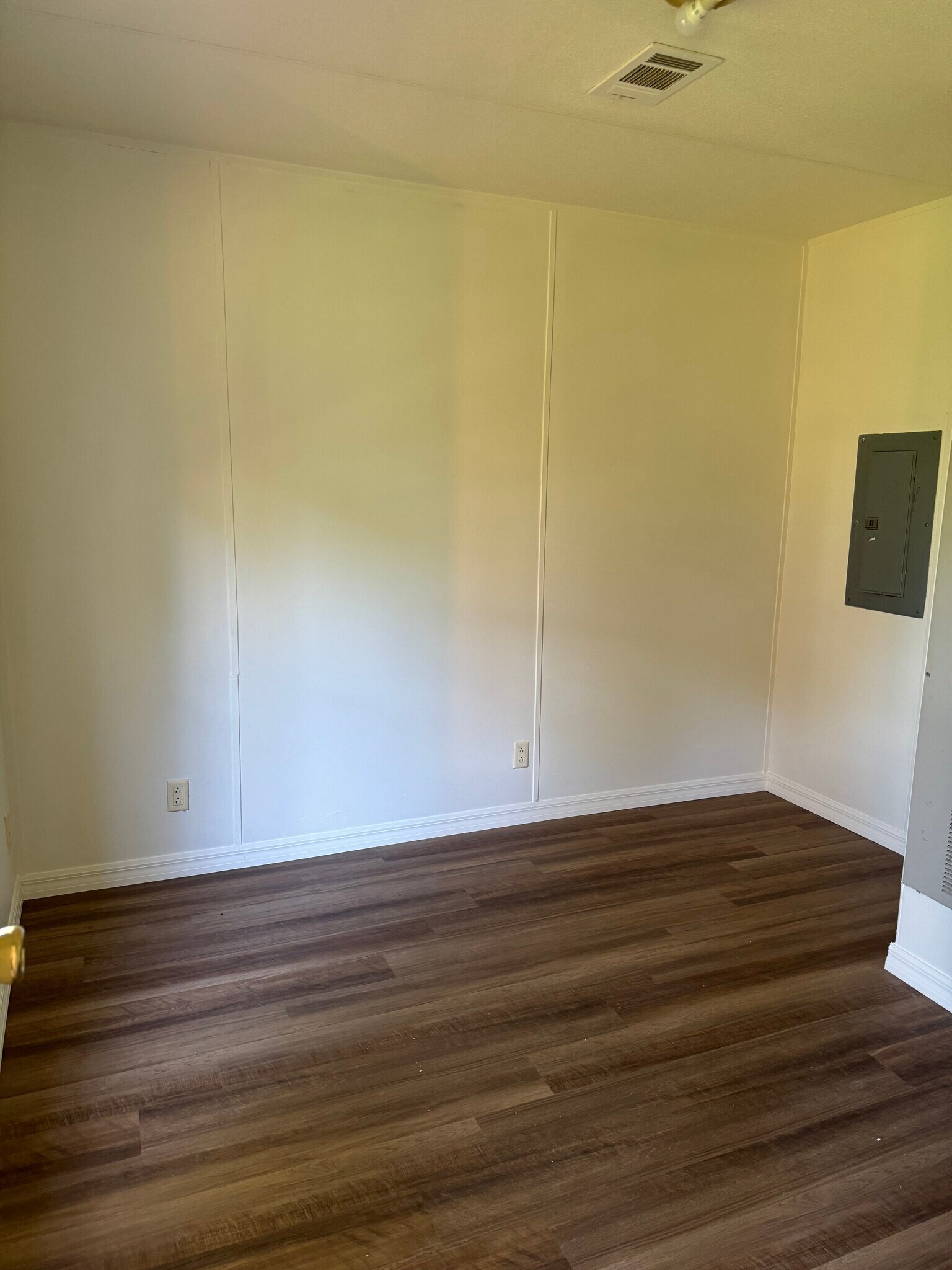 Building Photo - 7182 MS-488