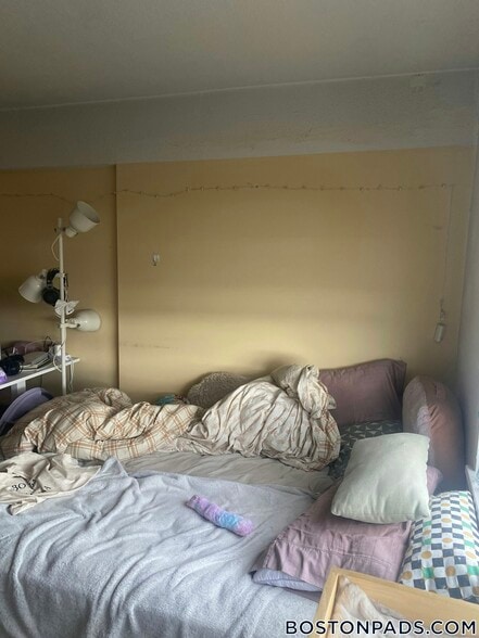 Building Photo - 1110 Commonwealth Ave