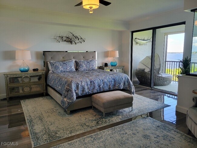 Building Photo - 11620 Court of Palms