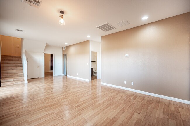 Building Photo - 8904 Harmony Hall Ave