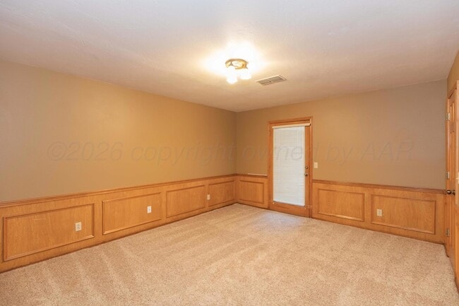 Building Photo - 3454 Gladstone Ln