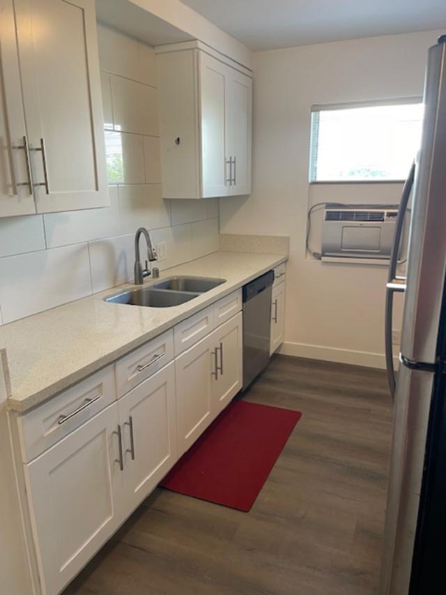 Kitchen - 1256 Brockton Ave