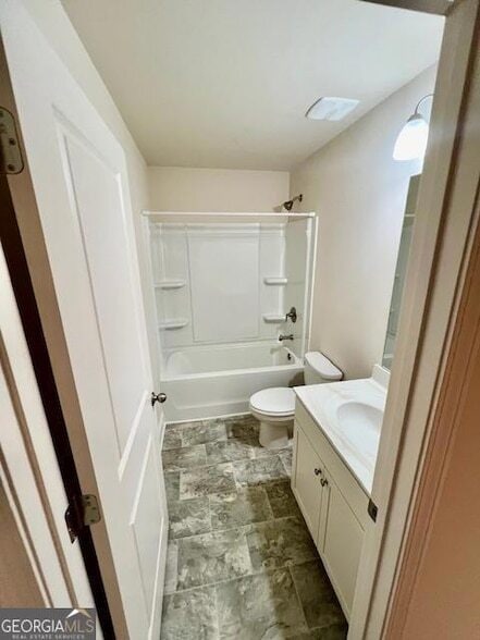 Building Photo - 600 Rosehill Ln SW