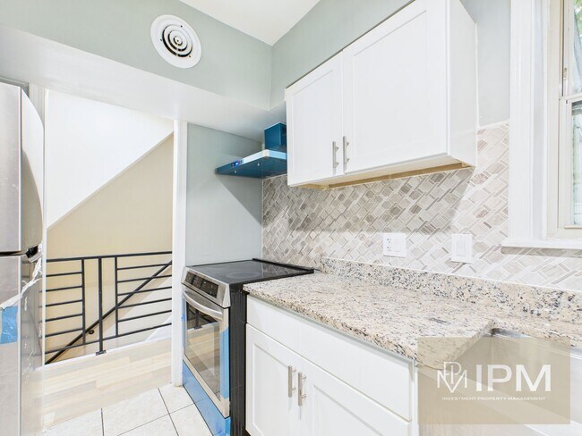 Building Photo - 1228 Market St