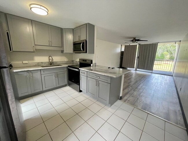 Building Photo - 1Bed / 1Bath / 1Parking W/D In Unit! Waipi...