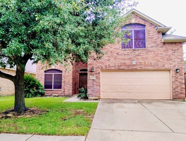 Building Photo - 6126 Menor Crest Dr