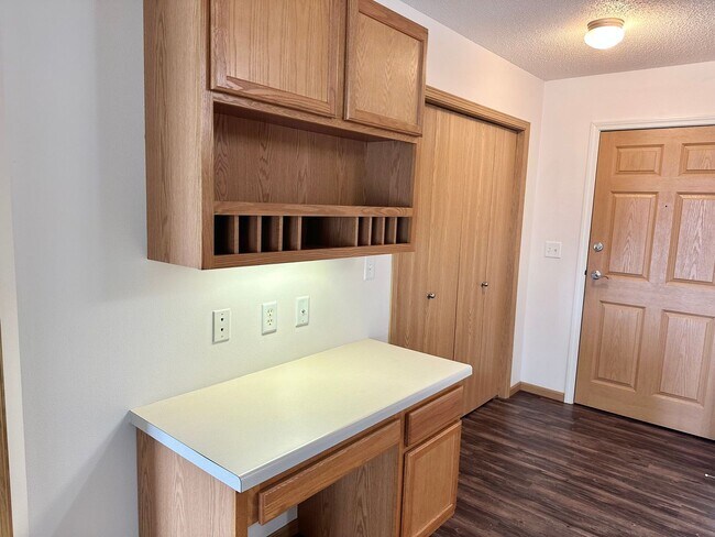 Building Photo - 4431 Calico Dr S