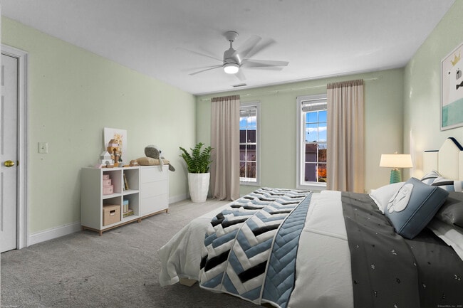 Building Photo - 5 Two Mile Hill Rd