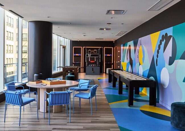 Building Photo - 1006 S Michigan Ave