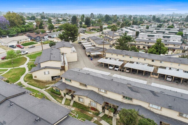 Building Photo - 3700 Mountain Ave N