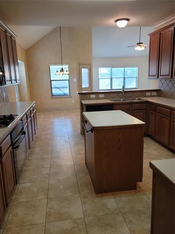 Building Photo - 8201 Olympia Dr