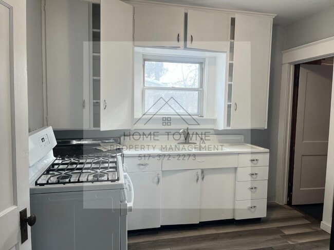 Building Photo - 1117 Berten St