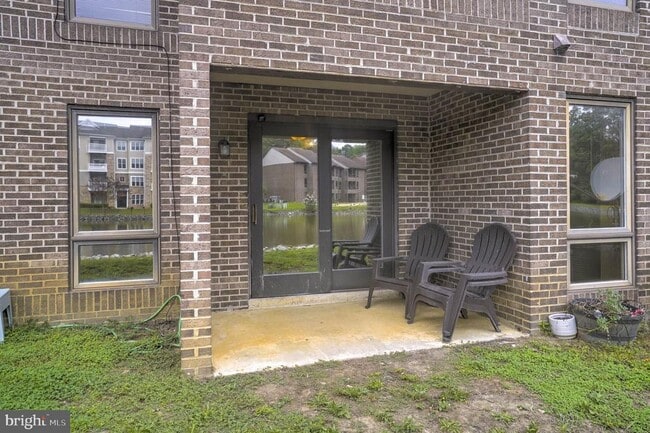 Building Photo - 44759 Woodlake Ct