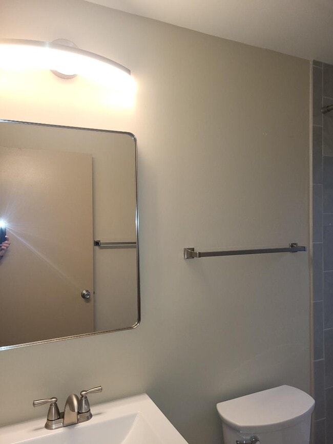 Building Photo - 20-32 Church St - 32-11