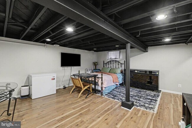 Building Photo - 2507 Glencoe Rd