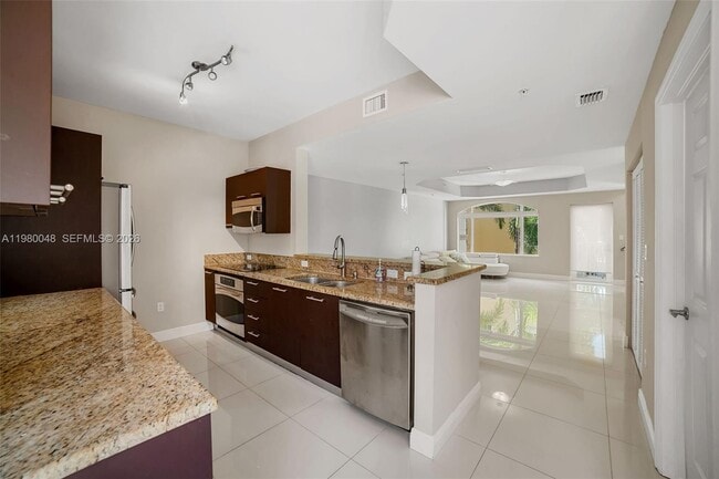 Building Photo - 2729 NE 184th Way