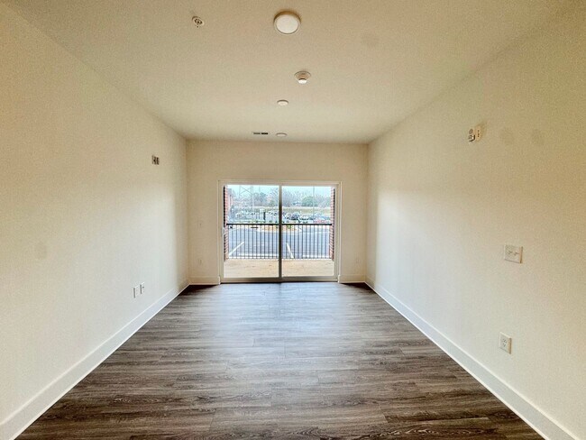 Building Photo - Beautiful NEW 2-Bed, 2- Bath Apartment in Rock Hill!
